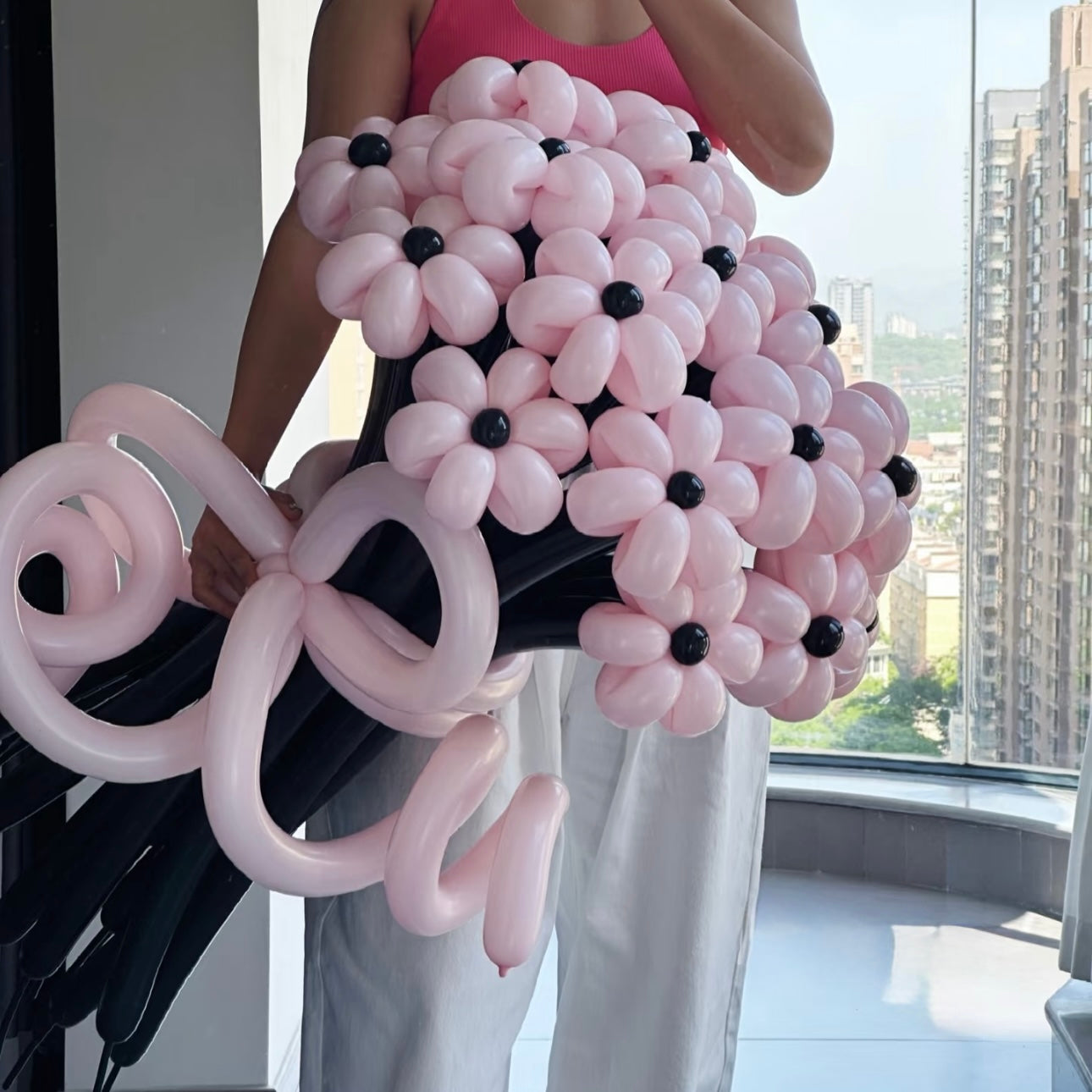Balloon Cream Daisy Bouquet (Large)
