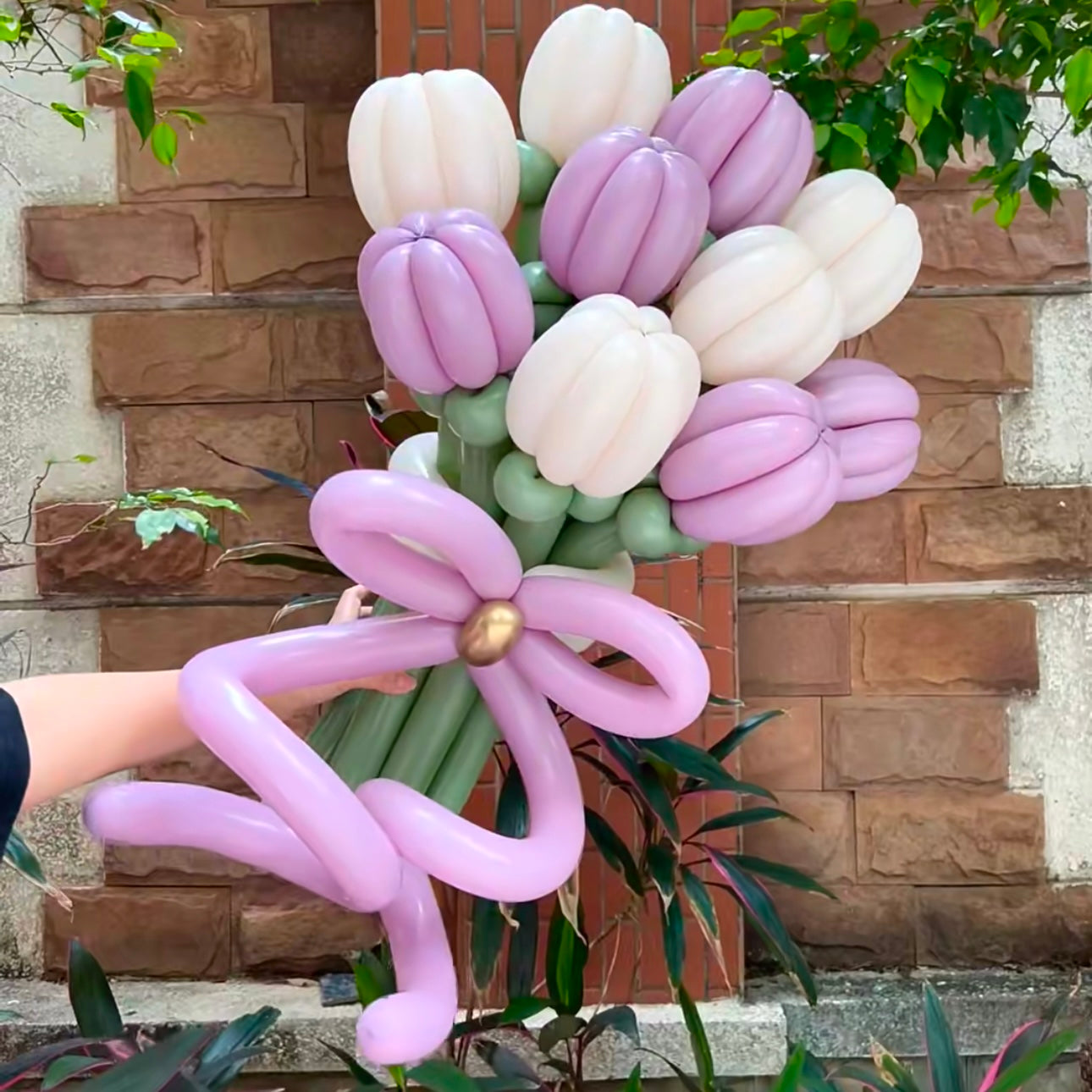 Balloon Tulip Bouquet (Medium) | Pixie Balloon