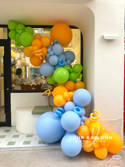 Huge Outdoor Balloon Garland With Customized Vinyl